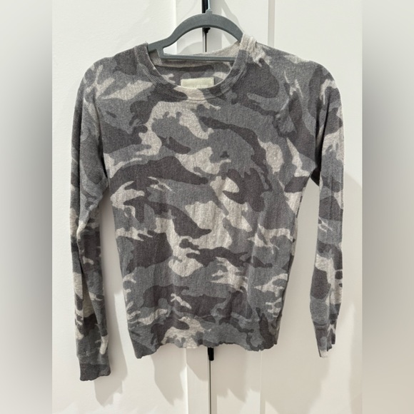 Zadig & Voltaire Small Camo Long Sleeved Top. ⚡️💞 - Picture 2 of 5